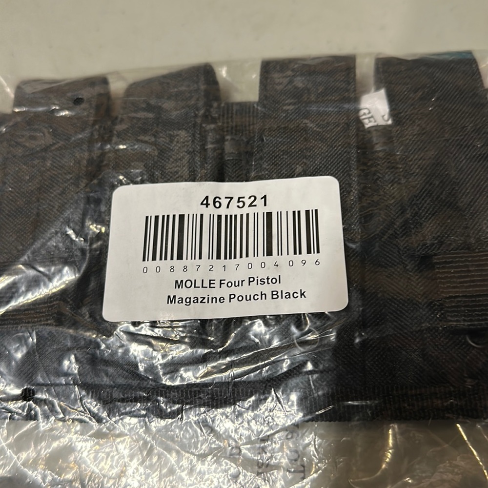 MOLLE FOUR PISTOL MAGAZINE POUCH BLACK.